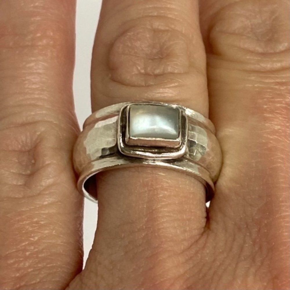 Sterling Silver 925 Cats Eye Quartz Hammered 9MM Wide Cigar Band Ring Sz 6.5 - Picture 2 of 16